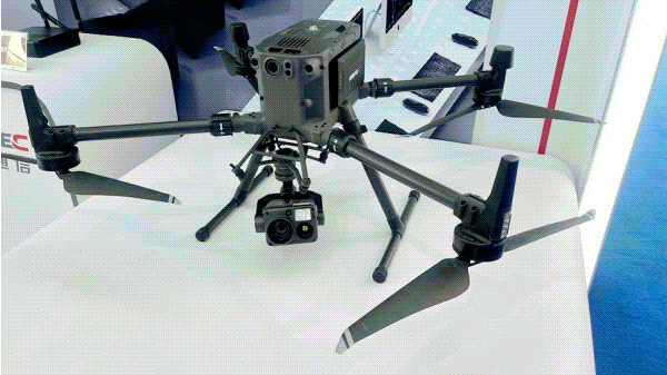 1684198235639699.gif 11.gif